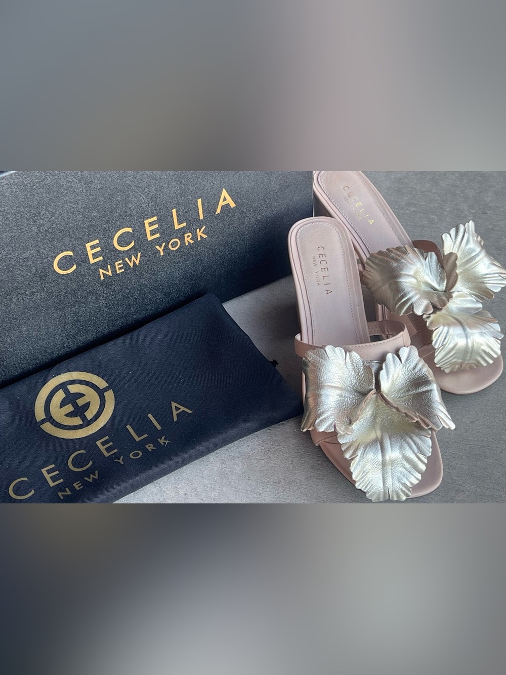 Cecelia New York Hibiscus II Floral Slide Sandals Blush Gold w/ box & dust bag 8